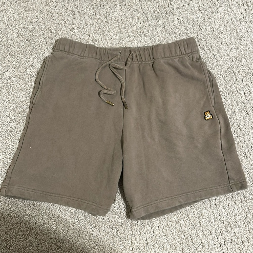Teddy Fresh Classic fleece shorts Oakmoss unisex.